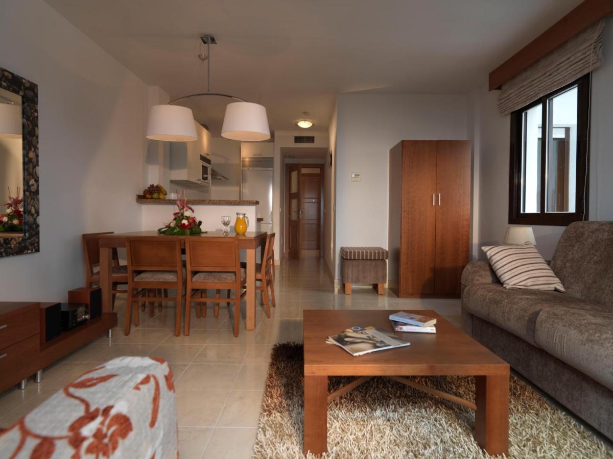 מיחאס Macdonald La Ermita Resort מראה חיצוני תמונה